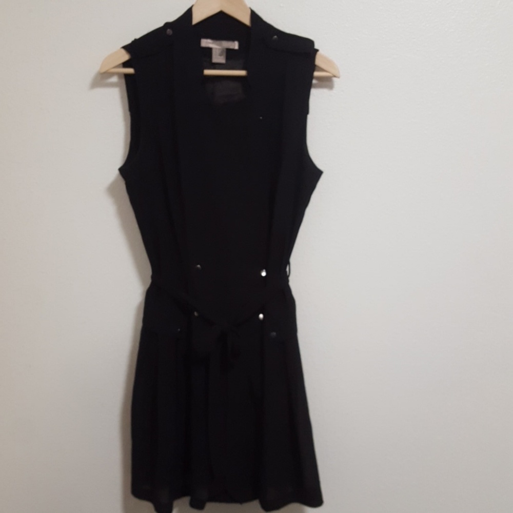 Forever 21 Black dress zip up snap closure dress.
